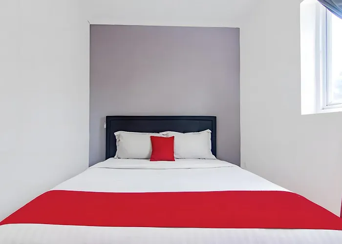 Reddoorz Plus @ Cideng Timur Jakarta