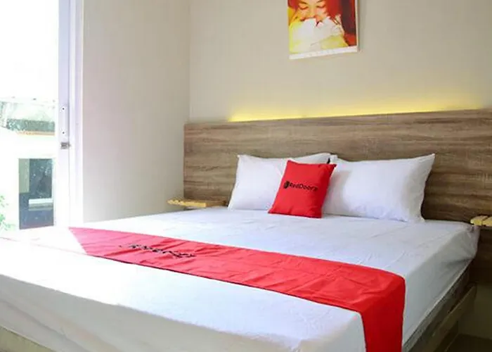 RedDoorz near Mangga Dua Square Hotel Jakarta